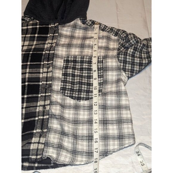 American Eagle Women's S Black White Split Plaid Cropped Button Front Hoodie - Picture 13 of 16